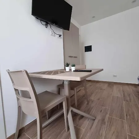 Pensión La Casa Di Enzo 30 Mt Dal Mare