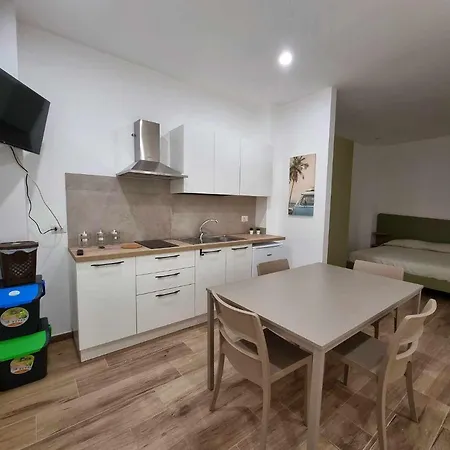 Pensión La Casa Di Enzo 30 Mt Dal Mare Tre Fontane